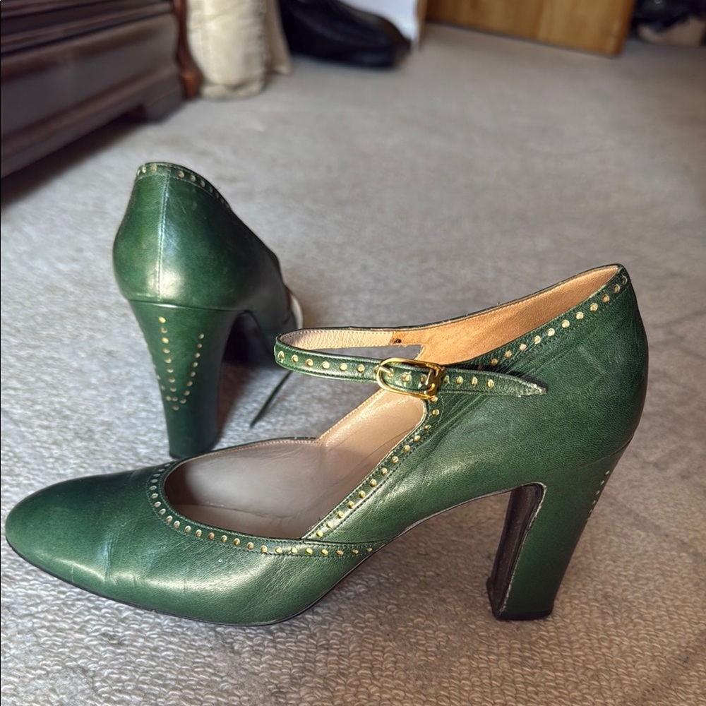 Chic Green Leather Mary Jane Heels